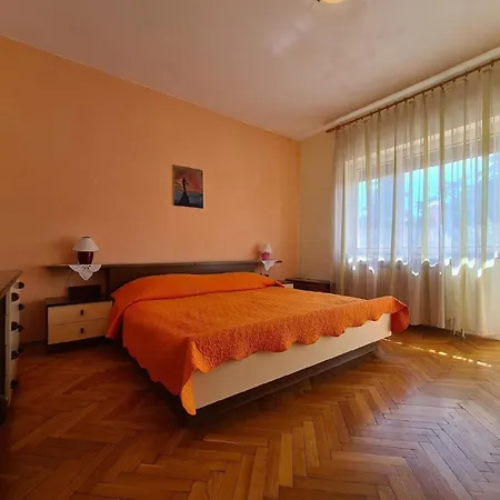Apartment Fuer 5 Personen Ca 85 Qm In Valbandon, Istrien Istrische Riviera Valbandon