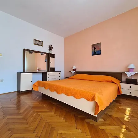 Fuer 5 Personen Ca 85 Qm In Valbandon, Istrien Istrische Riviera Valbandon